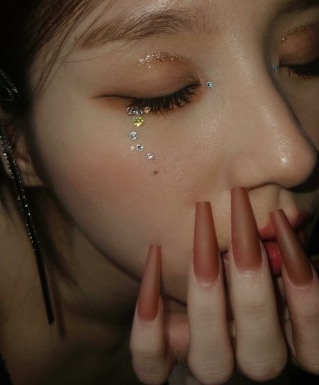 HeeJin sexy model galleries