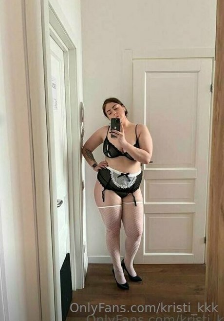 Sweet Buns sexy model photos