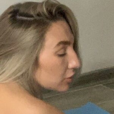 lava lexi pornstar naked pic