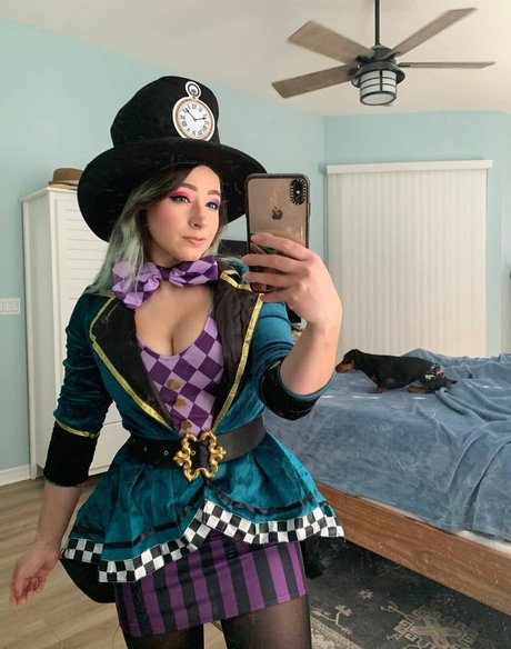 AimzAtchu model nudes image