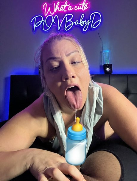Rylee Rabbit pornographic star image