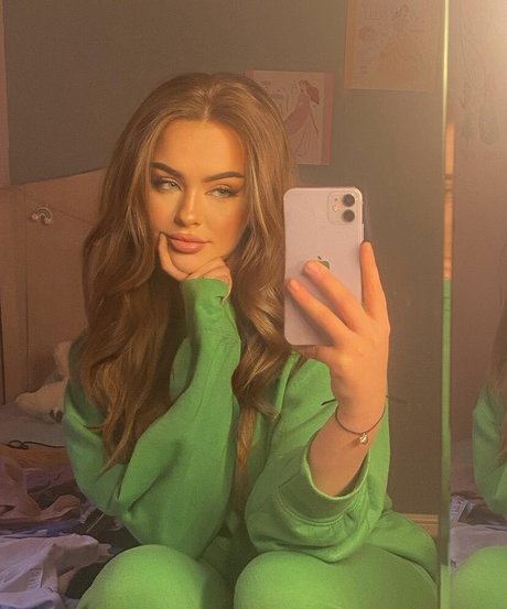 Neave Dare porn star pictures