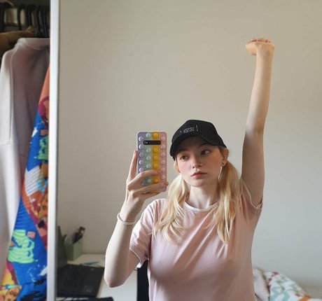 akchoriii star pornographic archive