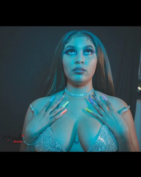 Animated Aja hot actress pic