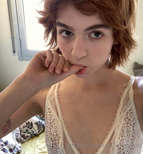 Cora Rossi naked actress gallery