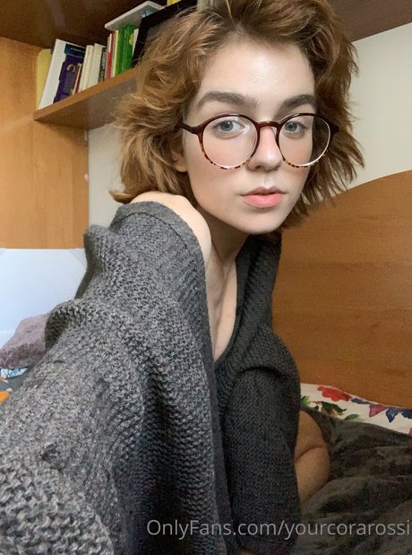 Cora Rossi model high quality pic