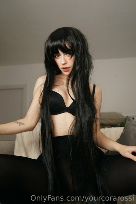 Cora Rossi pretty star photo