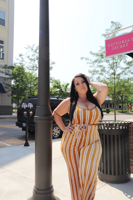 Amber Nova nude pornstar gallery