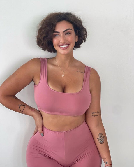 Franncchii naked pornstar picture