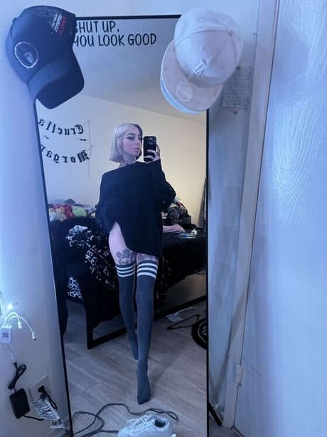 Cruella Morgan sexy model gallery