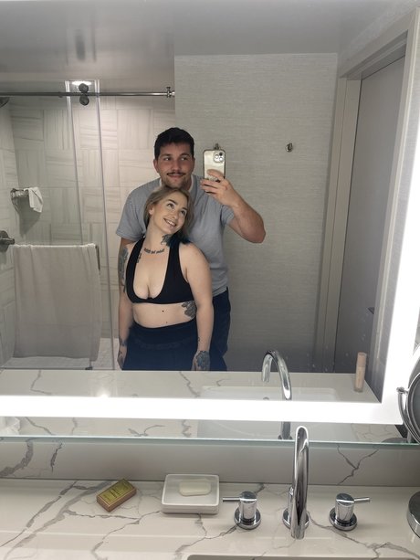 Claire Lavey free actress photos