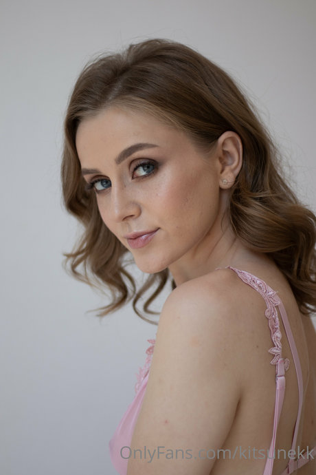 _Kitsune_ model art pics