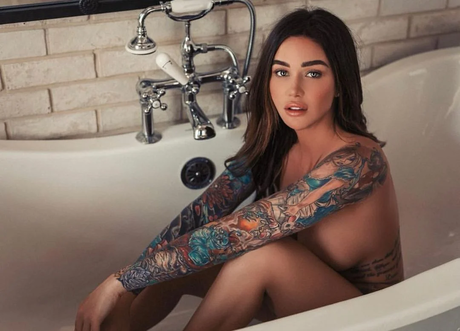 Jessica Wilde star art gallery