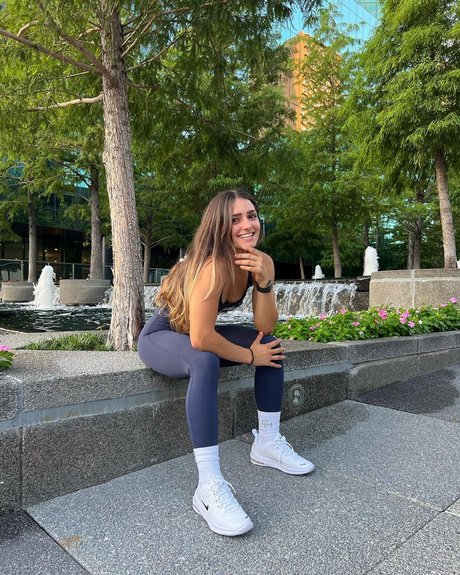 Michela Arbocco erotic star pics