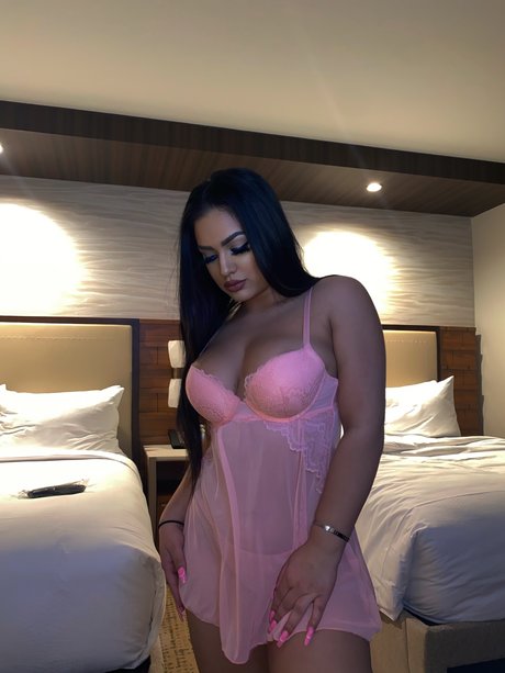 Nadia Khar star best images