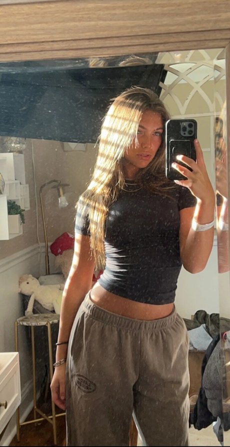 Jordan Beckham nudes star archive