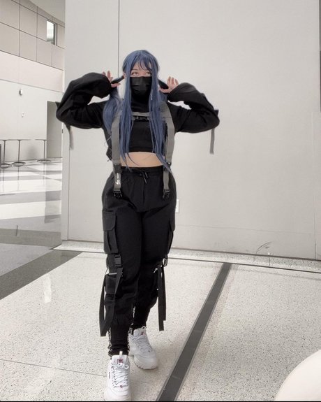 Sugashi_ actress photos