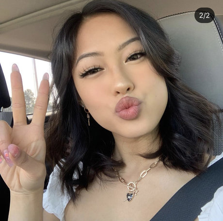 Gabby Hua_ pornstar nude archive