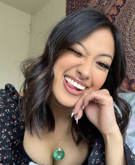 Gabby Hua_ Profile pic