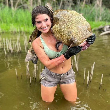 Hannah Barron xxx star img