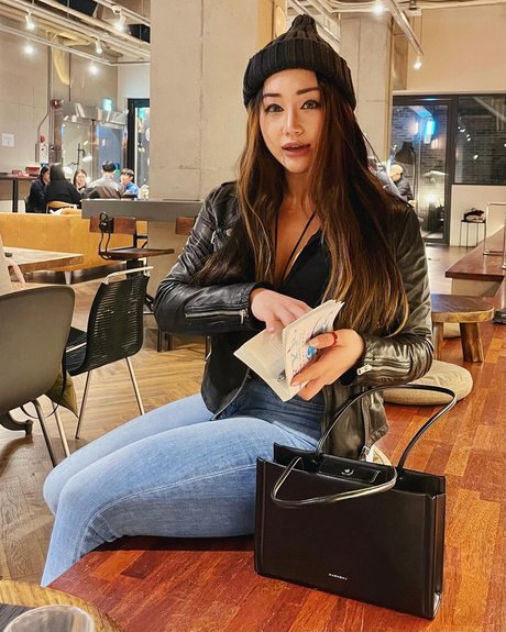 big ass asian onlyfans nudes gallery