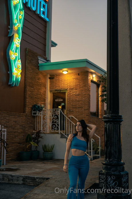 Taylor Feingold top star galleries