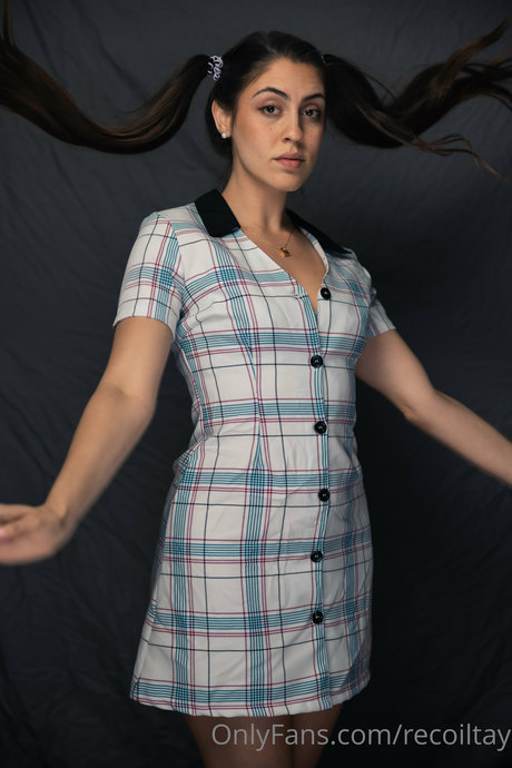 Taylor Feingold sexy actress image