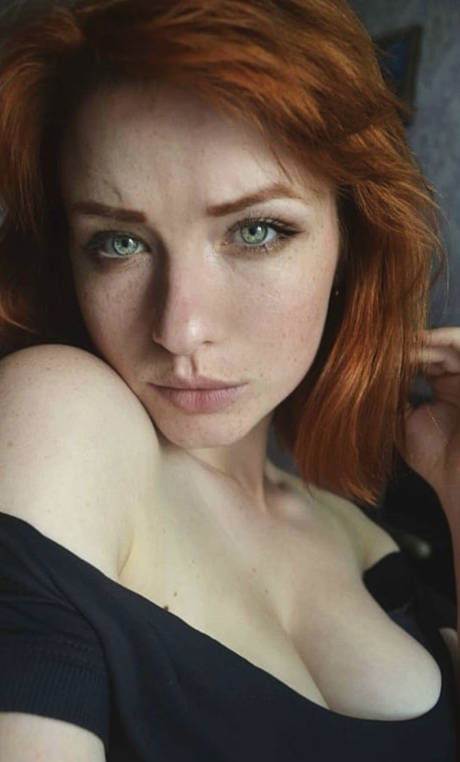 Innervus_ pornstar naked image