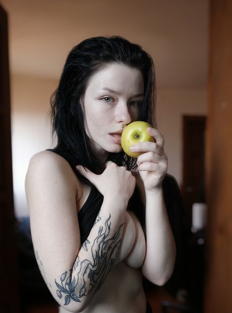 Innervus_ high quality actress img