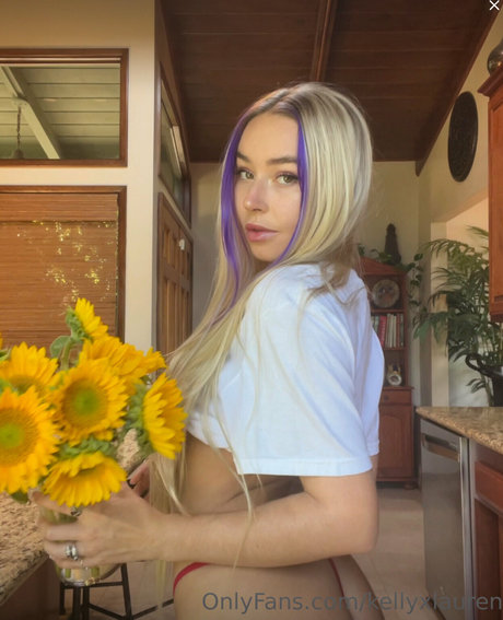 Kelly Lauren adult actress photos