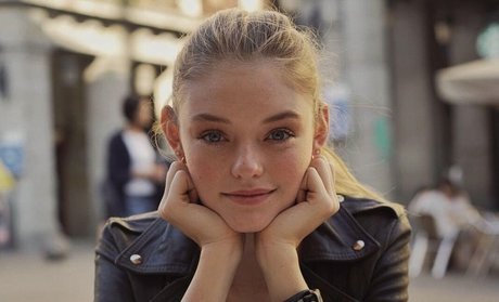 Willow Hand sex star galleries