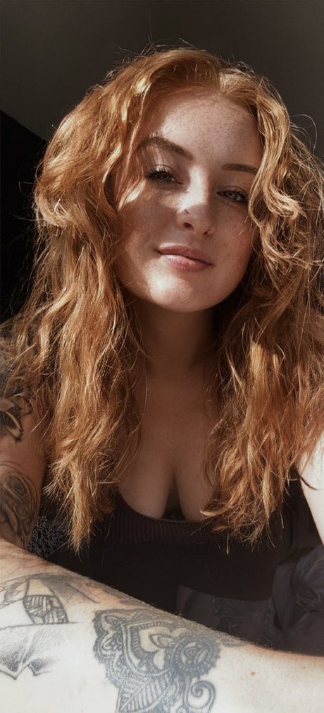 Little red x pornographic star pictures