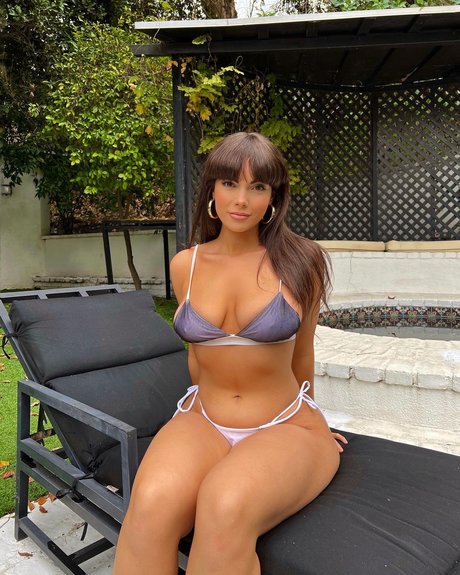 Salarrea art actress images