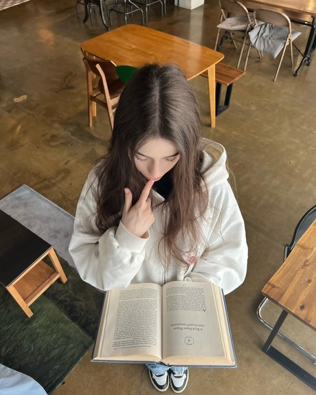 Dasha Taran_ model nude image