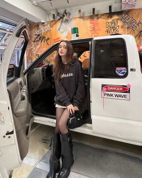 Dasha Taran_ naked model pics