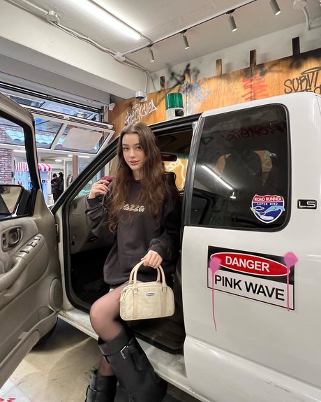 Dasha Taran_ star free photos