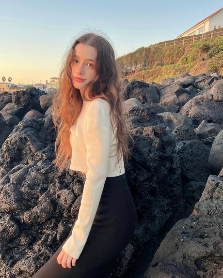 Dasha Taran_ sexy pornstar picture