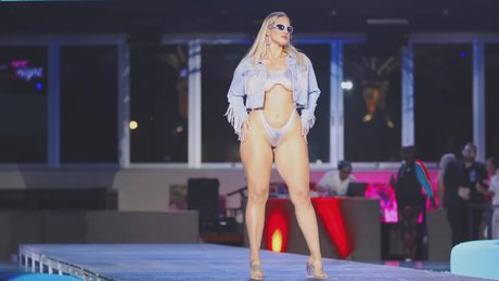 Marissa Dubois_ nudes model pic