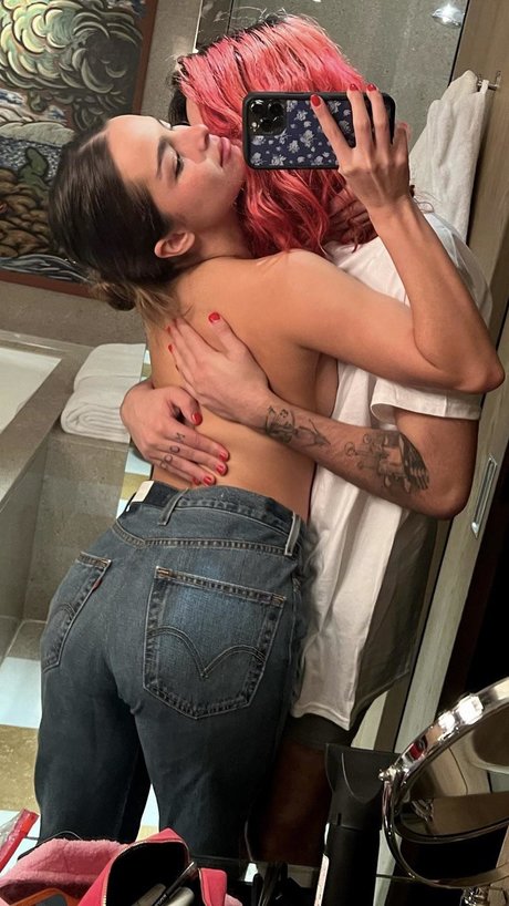 Addison Rae best model image