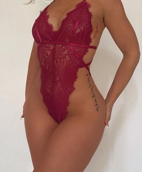 Gabriella Farias model hd archive