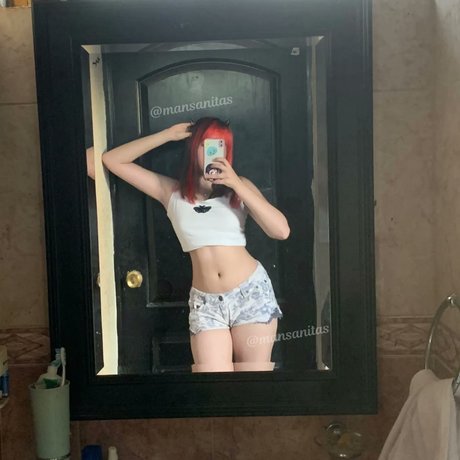 Amongucita star nude image