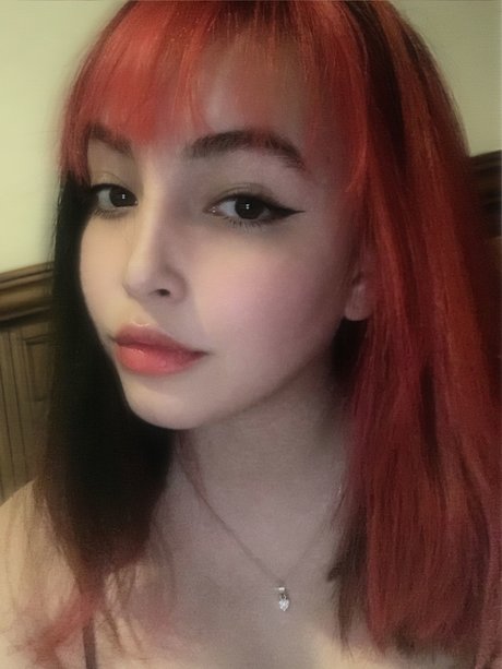 Amongucita nude pornstar img