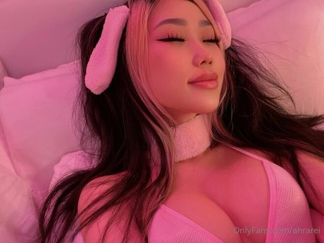 AHRA REI pretty star picture