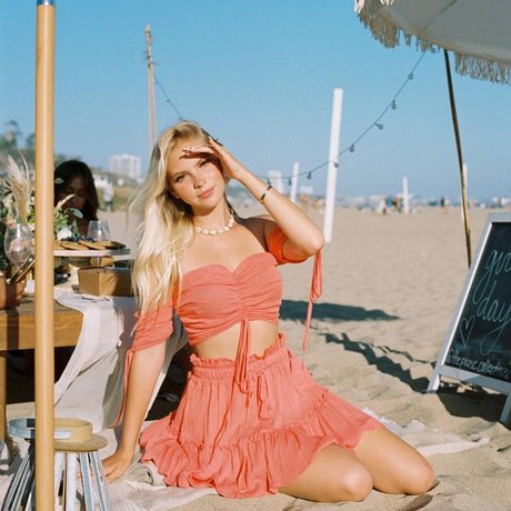 Jordyn Jones pretty star pic