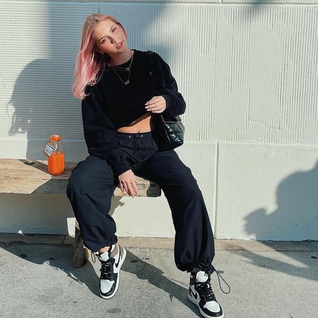 Jordyn Jones xxx model picture