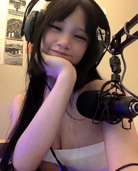 Jilan art model photo