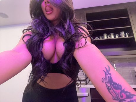 Alishba perfect actress pic