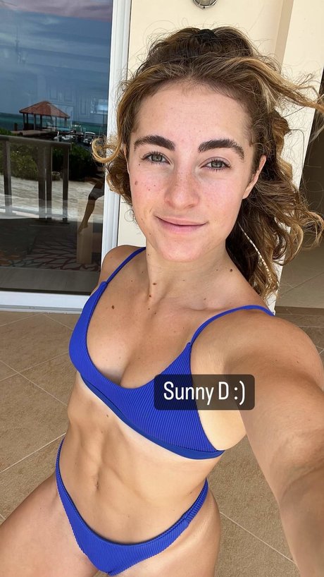 Demi Bagby top star photo