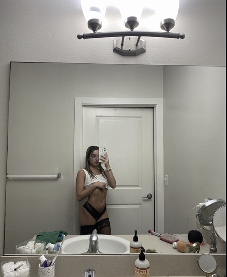 Casey Niles nudes star img