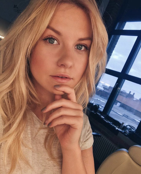 Kel Missesvlog adult model pictures